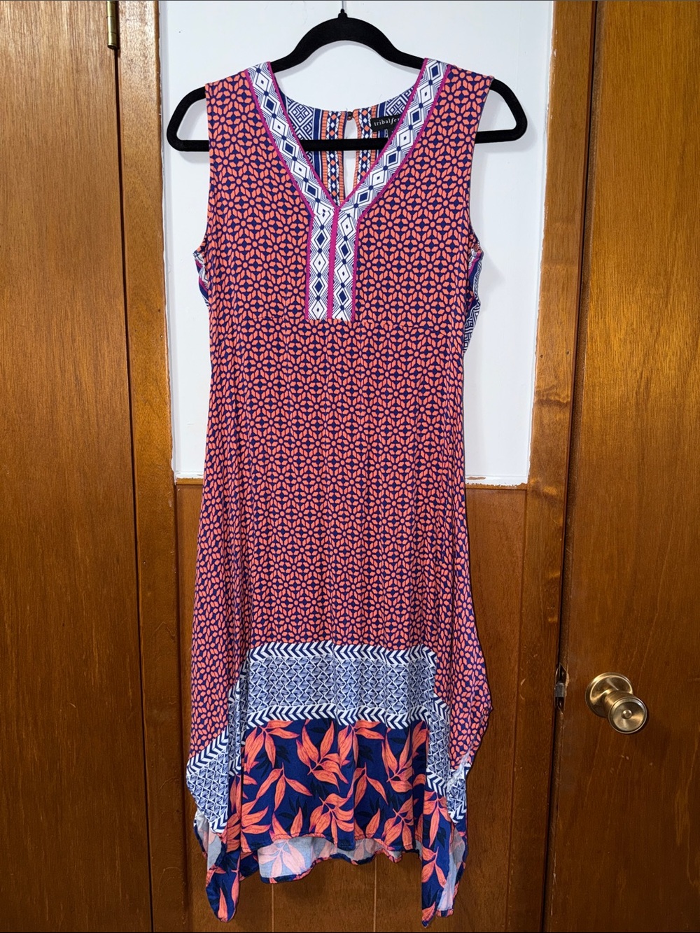 Tribal femme Native design Dress sleeveless V-Neck size P/S
